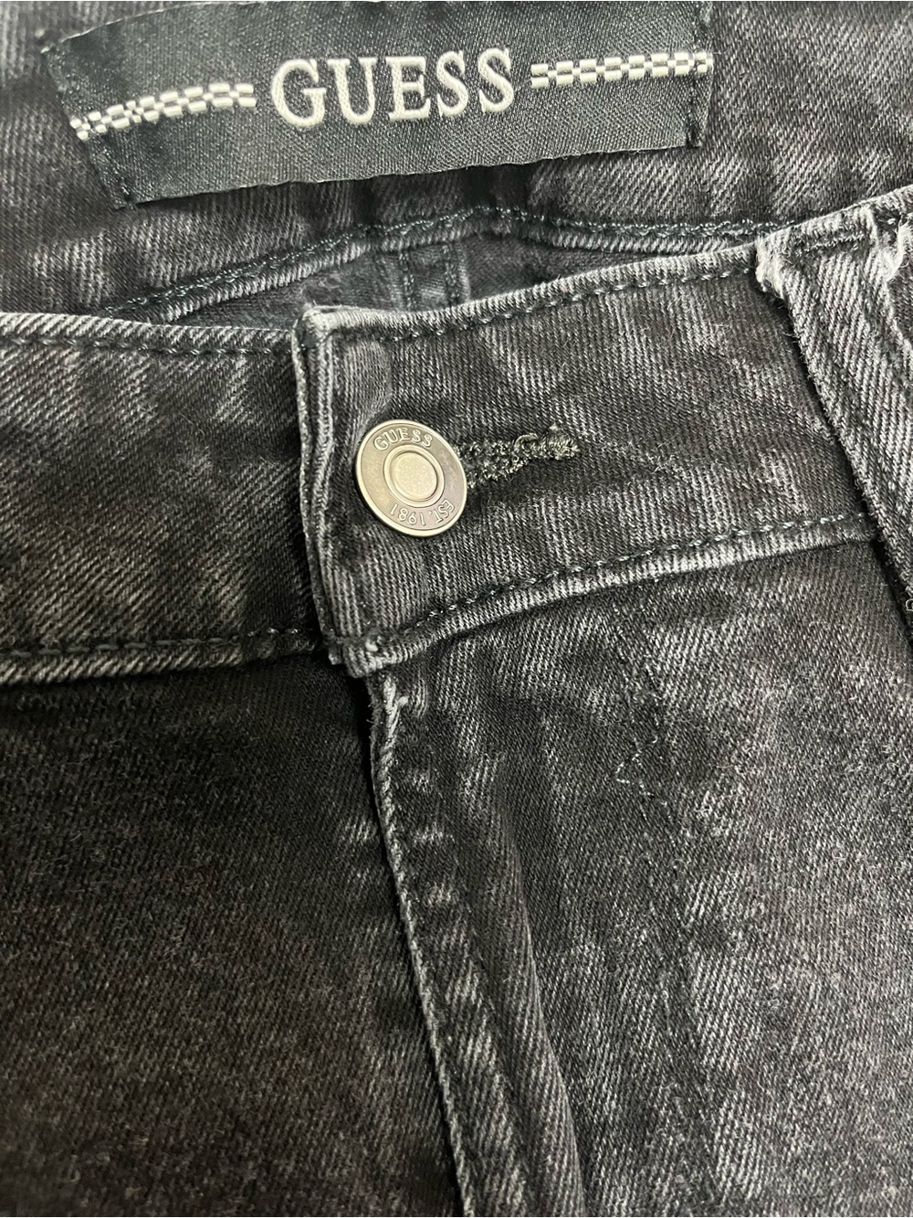 Guess Jeans Size 30 x 31 – Excellent Pre-Owned Condition - Picture 5 of 12